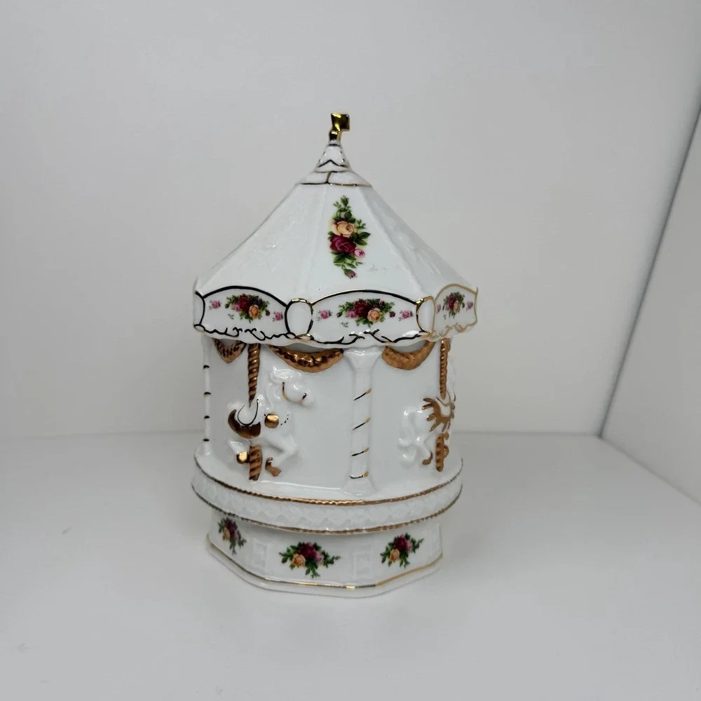 Royal Albert Old Country Roses Sleeping Beauty Musical Carousel Music Box Works
